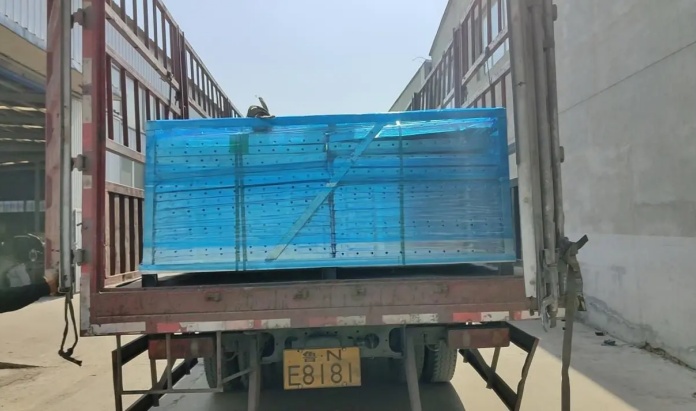 A wooden box sea with DDP to Mexico